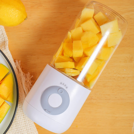 Mini Portable Usb Juice Machine Multi-Function Electric Charging Household Juicer( White)