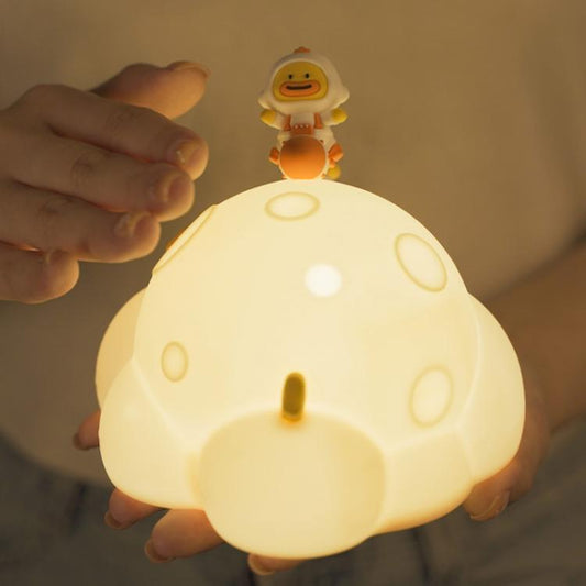 ICARER FAMILY IF-YD04 Cartoon Silicone Night Light Ornaments Astronaut Moon Lamp(Warm light)