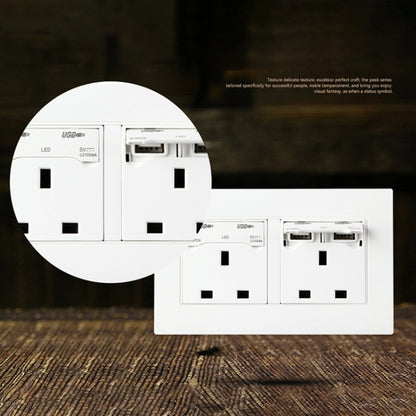 86 Type Three Hole USB Power Socket, UK Plug