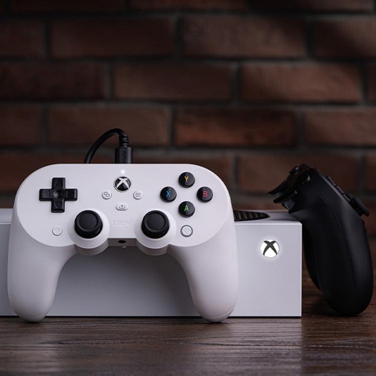 لوحة ألعاب سلكية 8BitDo Pro2 لأجهزة Xbox One / Series X / Series S